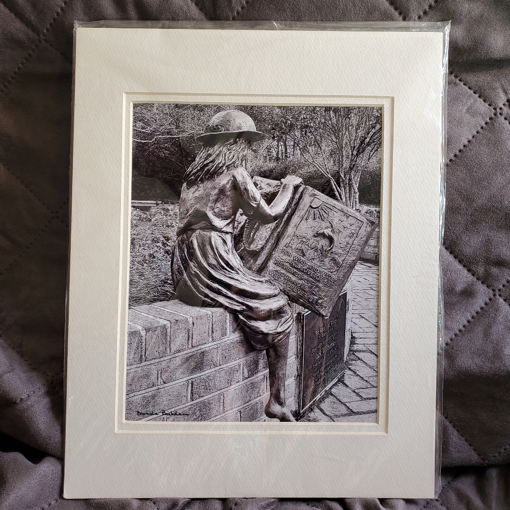 Statue Photo B/W 11x14